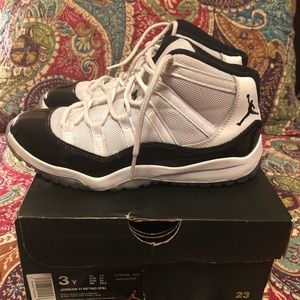 Jordan 11 Retro Size 3Y